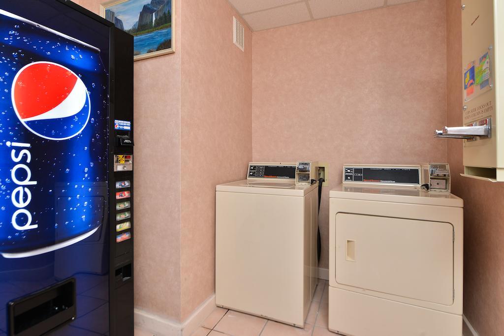 West Star Hotel And Casino Jackpot Ngoại thất bức ảnh